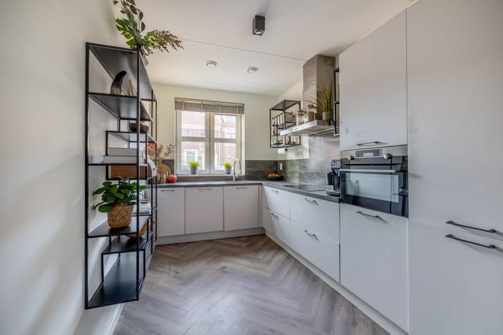 Foto 3 van Kneuterdijkstraat 11