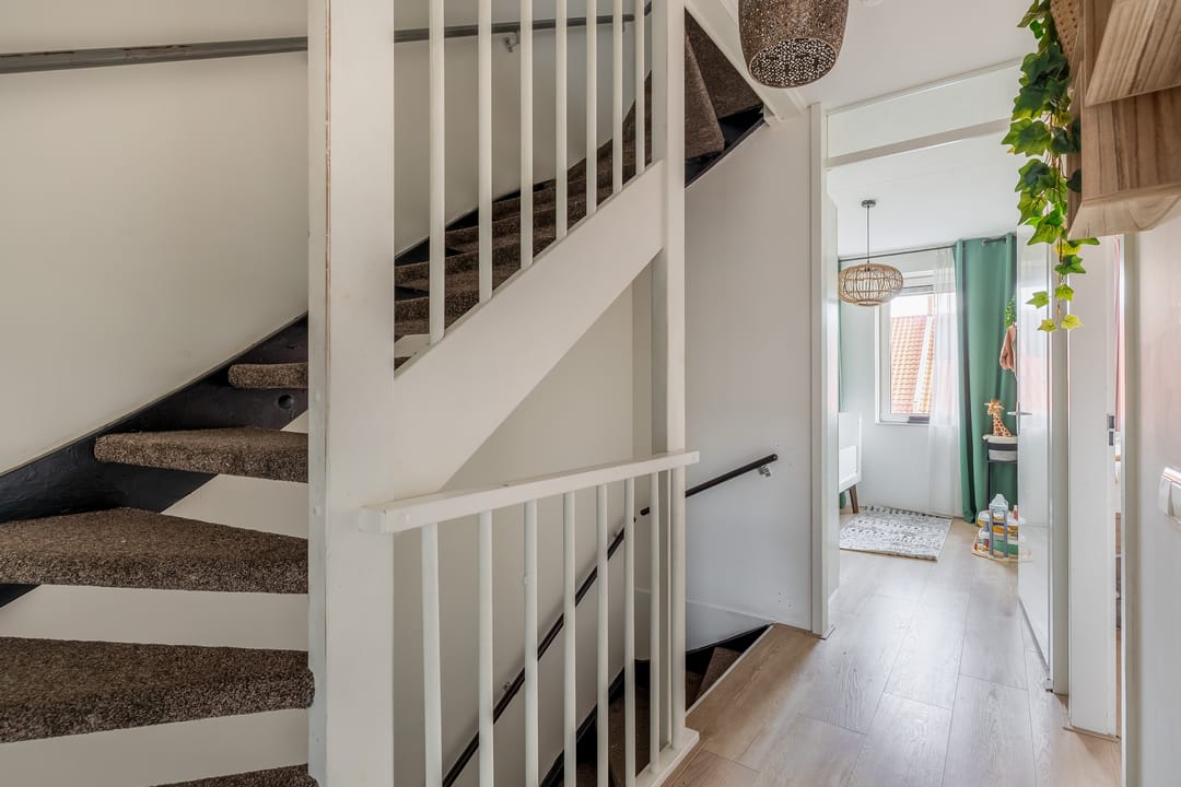 Foto 17 van Kneuterdijkstraat 11