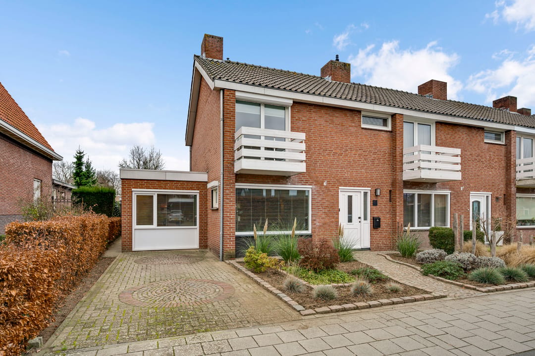 Photo 1 of Dorpstraat 75