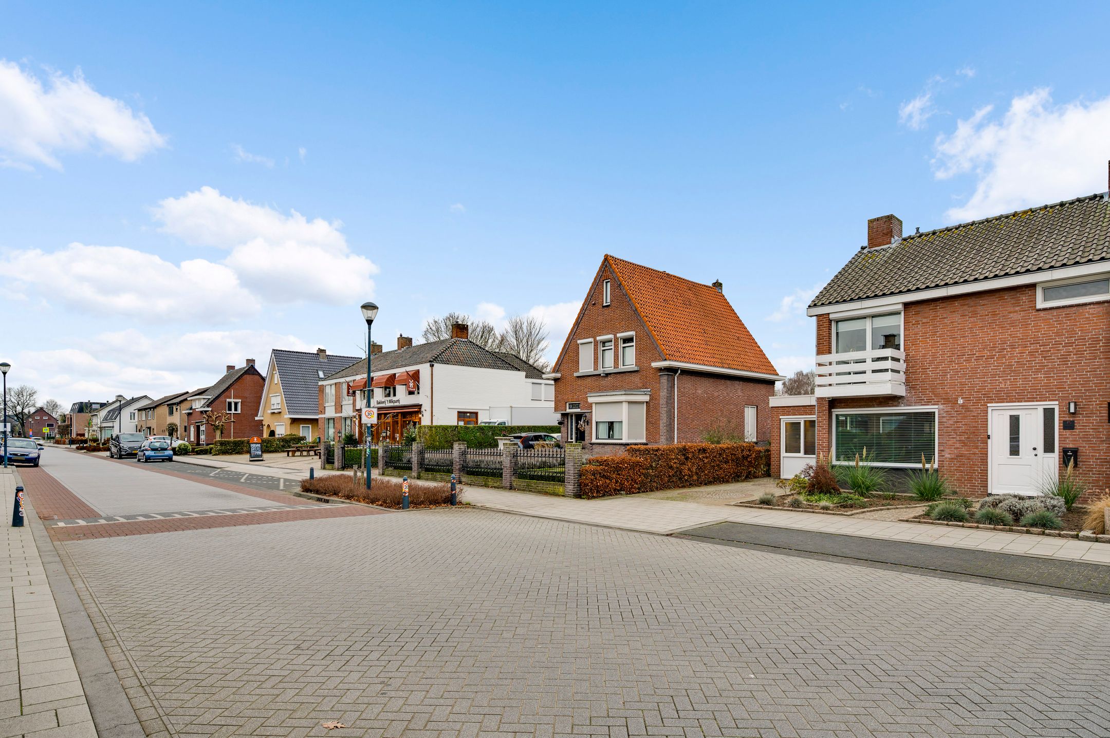 Photo 42 of Dorpstraat 75