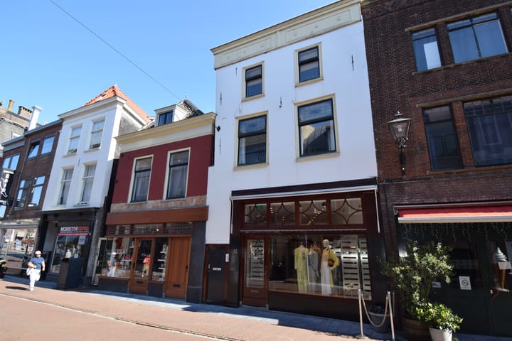 Haarlemmerstraat 18, Leiden