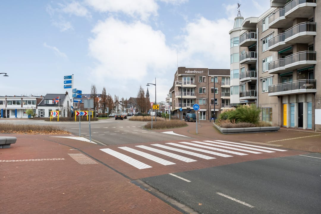 Foto 8 van Stationsplein 35