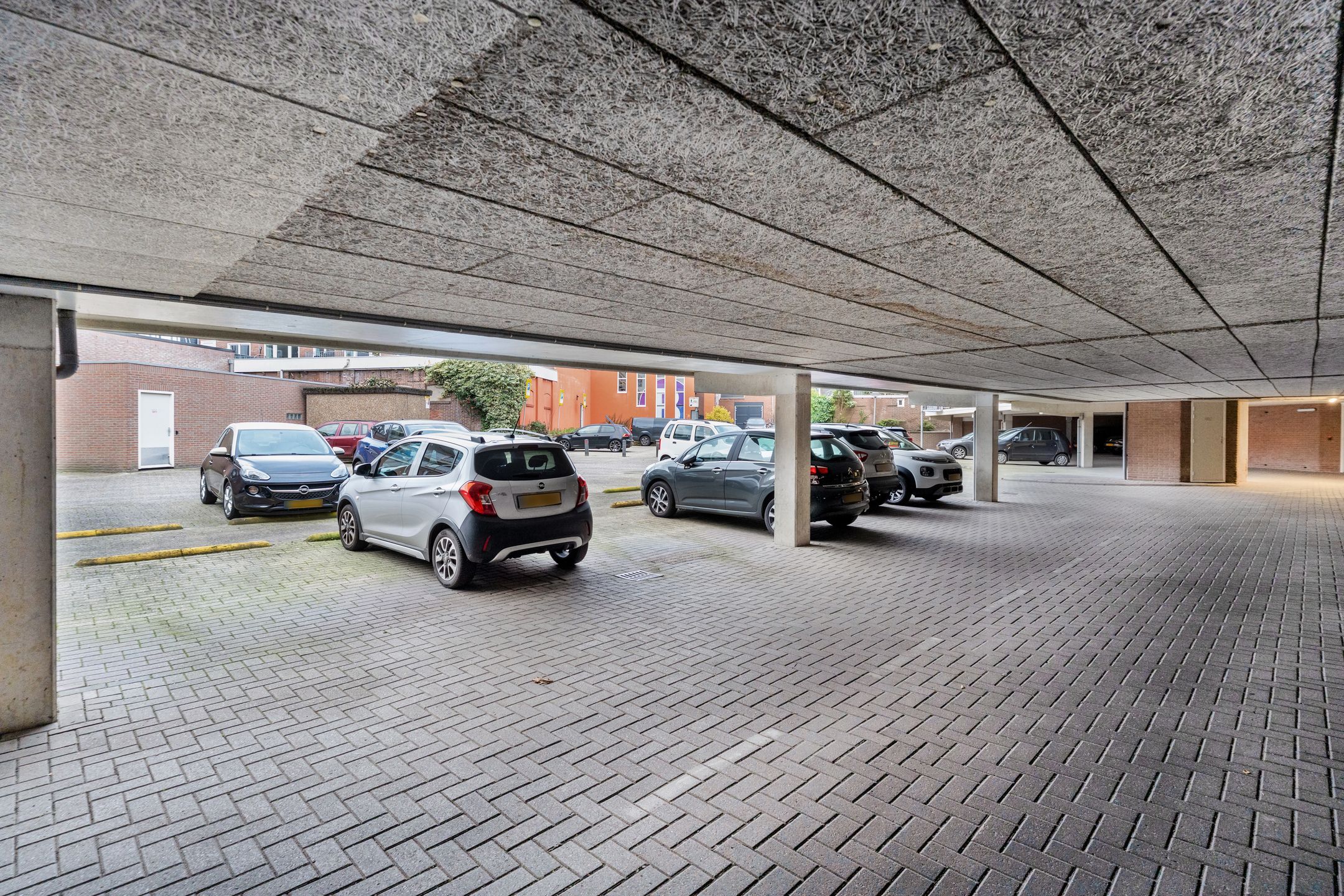 Foto 42 van Stationsplein 35