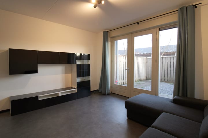 Photo 3 of Carmelietenstraat-oost 2-G