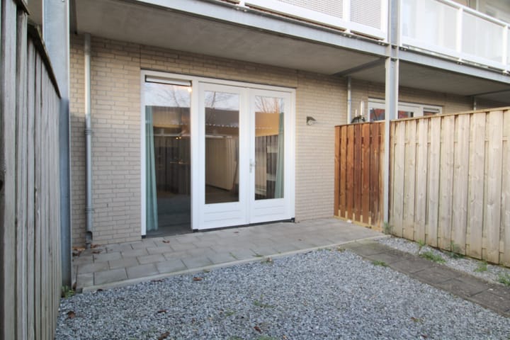 Photo 4 of Carmelietenstraat-oost 2-G