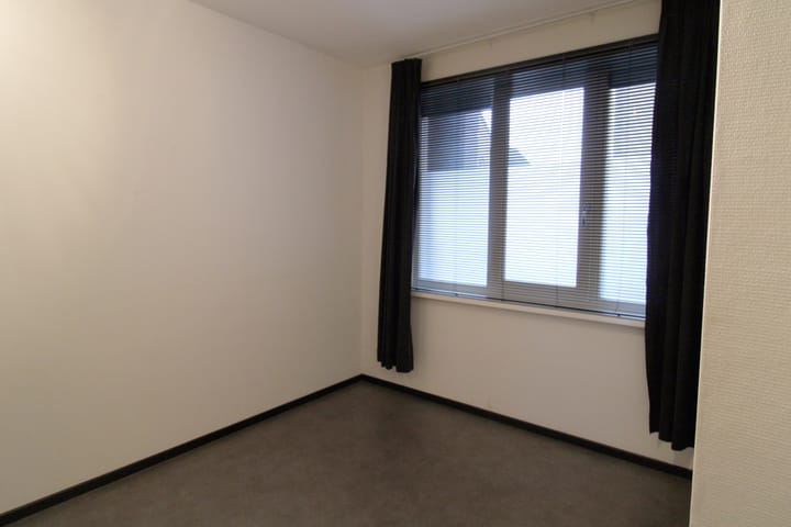 Photo 9 of Carmelietenstraat-oost 2-G