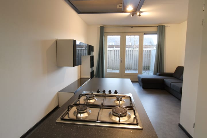 Photo 19 of Carmelietenstraat-oost 2-G