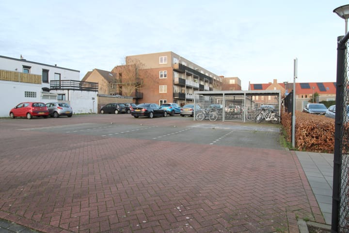 Photo 26 of Carmelietenstraat-oost 2-G