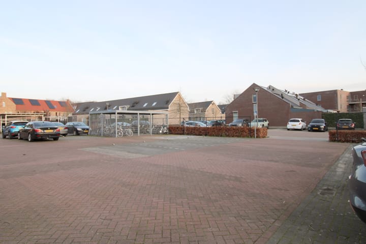 Photo 27 of Carmelietenstraat-oost 2-G