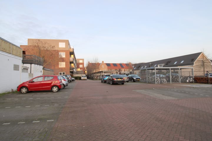 Photo 29 of Carmelietenstraat-oost 2-G