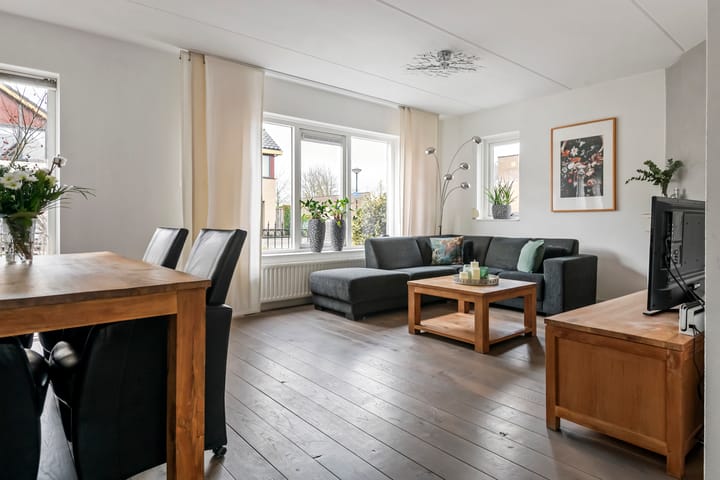 Foto 6 van Inundatie 2