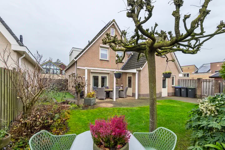 Foto 4 van Inundatie 2