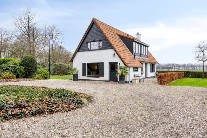 Foto 63 van Ruwinkelseweg 1