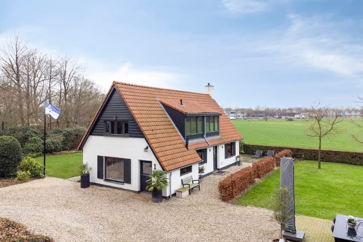 Foto 64 van Ruwinkelseweg 1