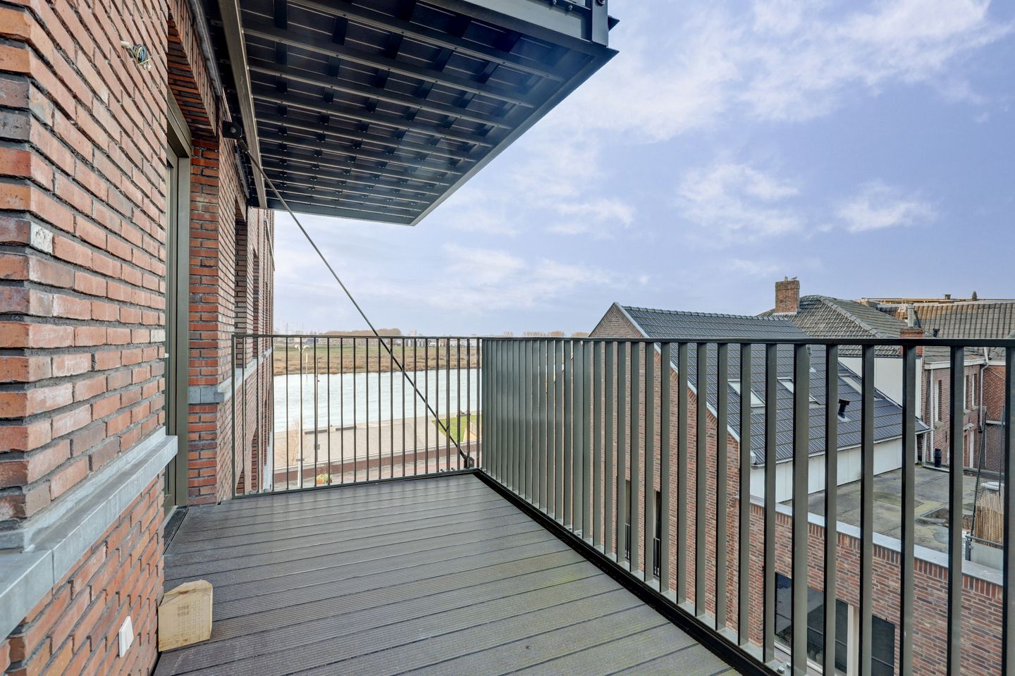 Photo 20 of Maasschriksel 155