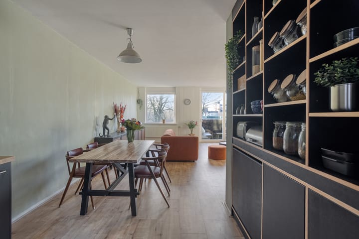 Foto 11 van Winkelwaard 75