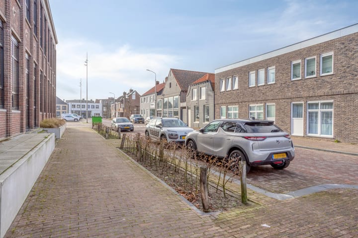 Photo 18 of Turfberg 77