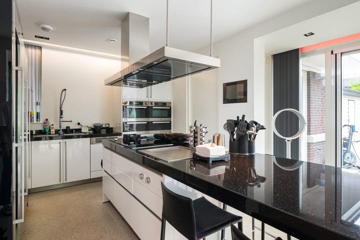 Foto 19 van Bourbonhof 25