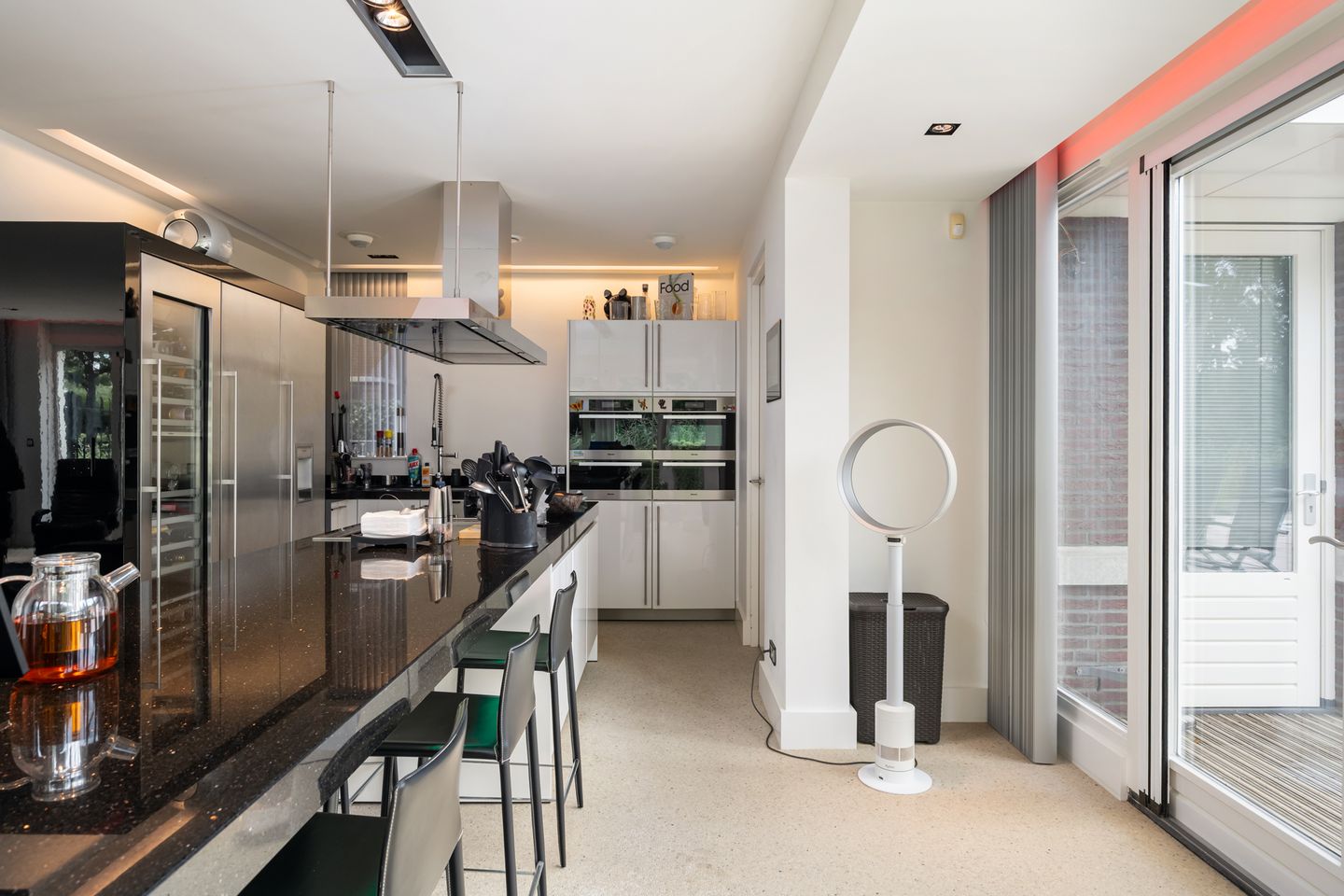 Foto 20 van Bourbonhof 25