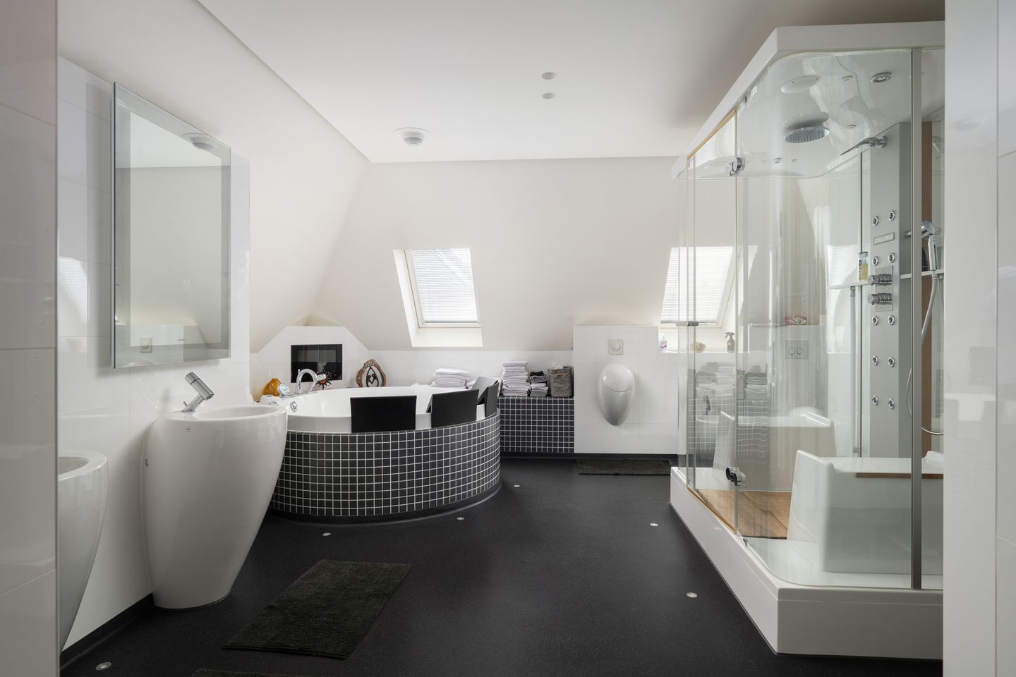 Foto 34 van Bourbonhof 25