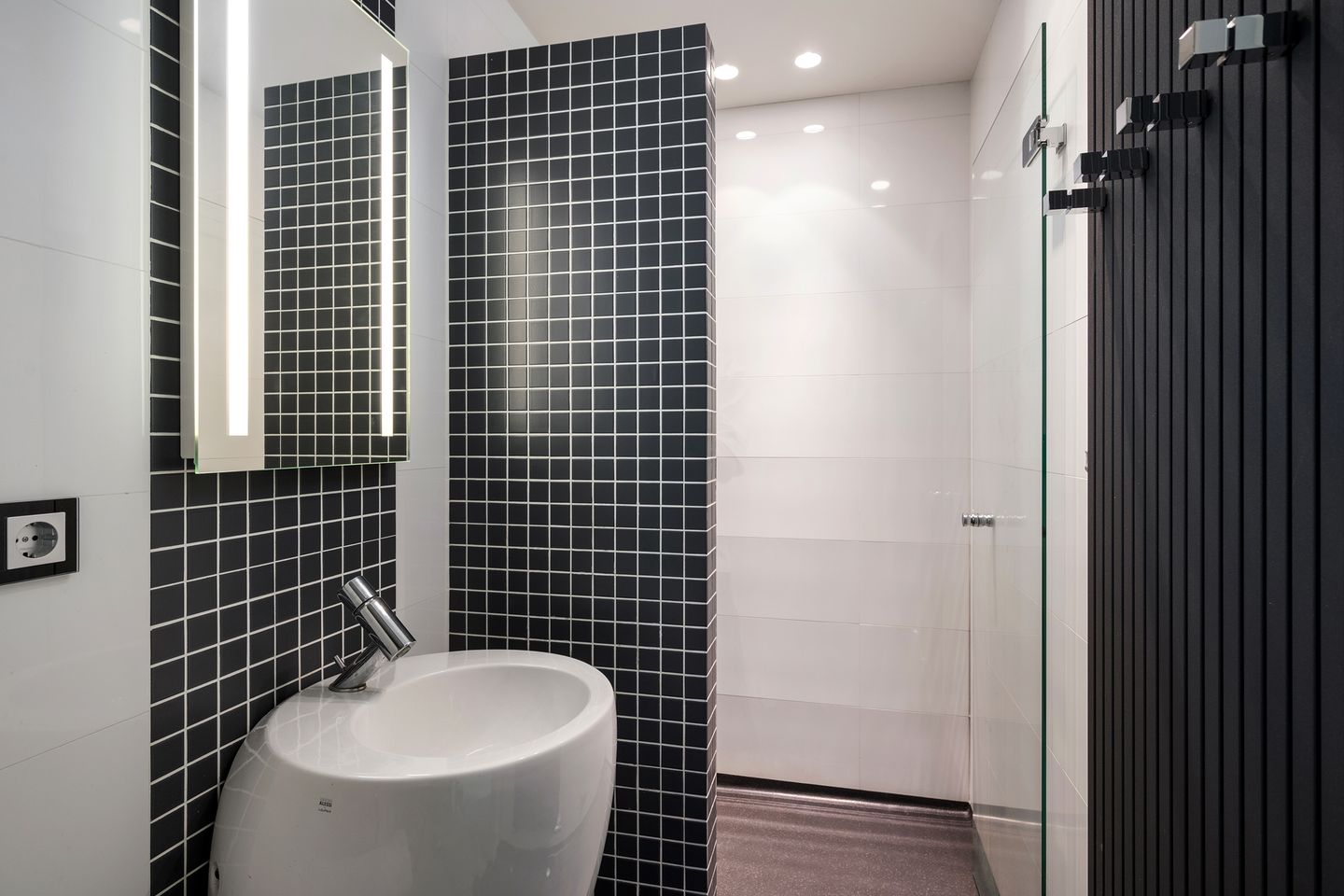 Foto 44 van Bourbonhof 25