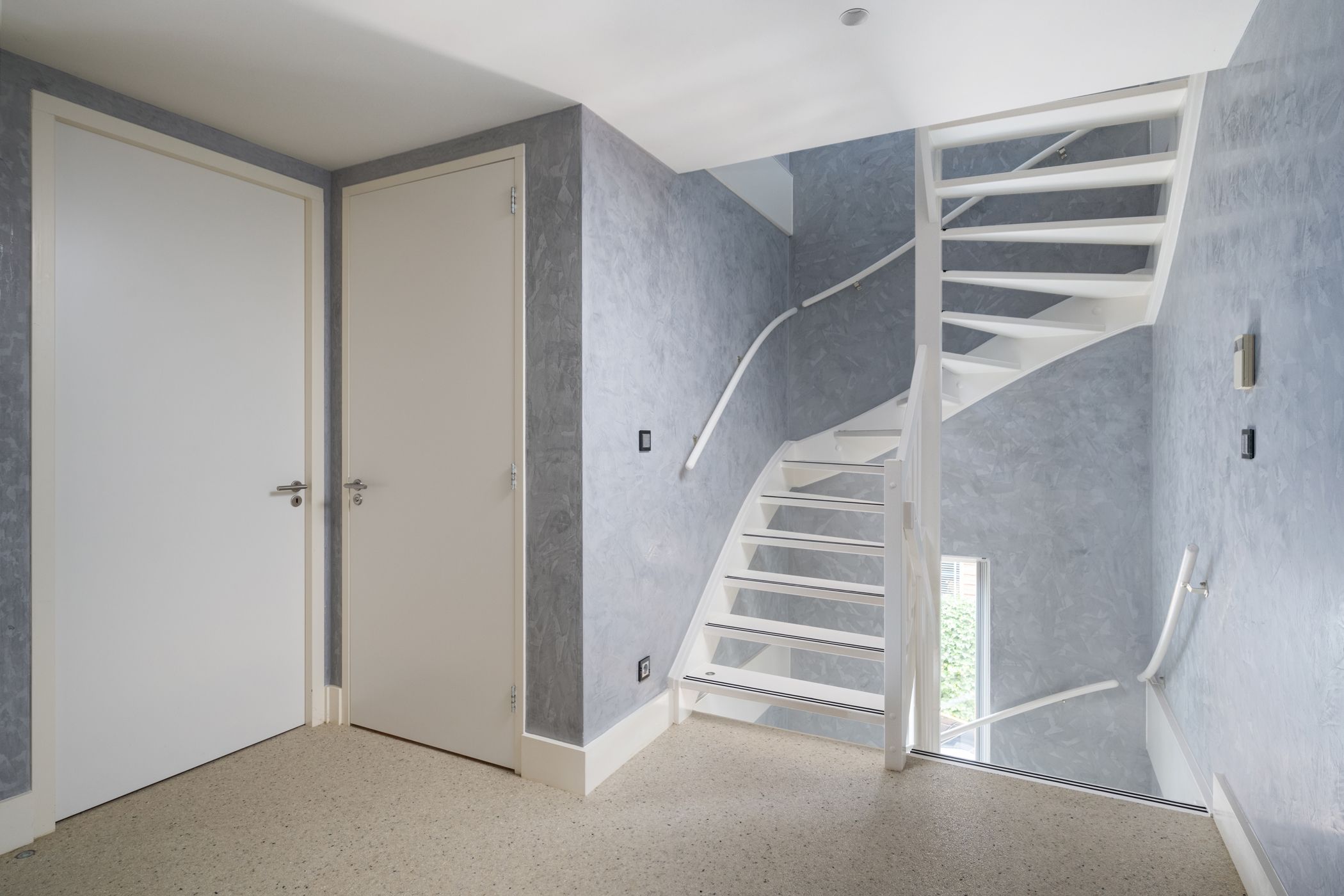 Foto 45 van Bourbonhof 25