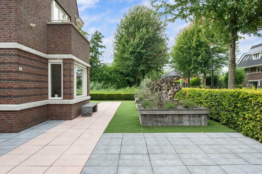 Foto 58 van Bourbonhof 25