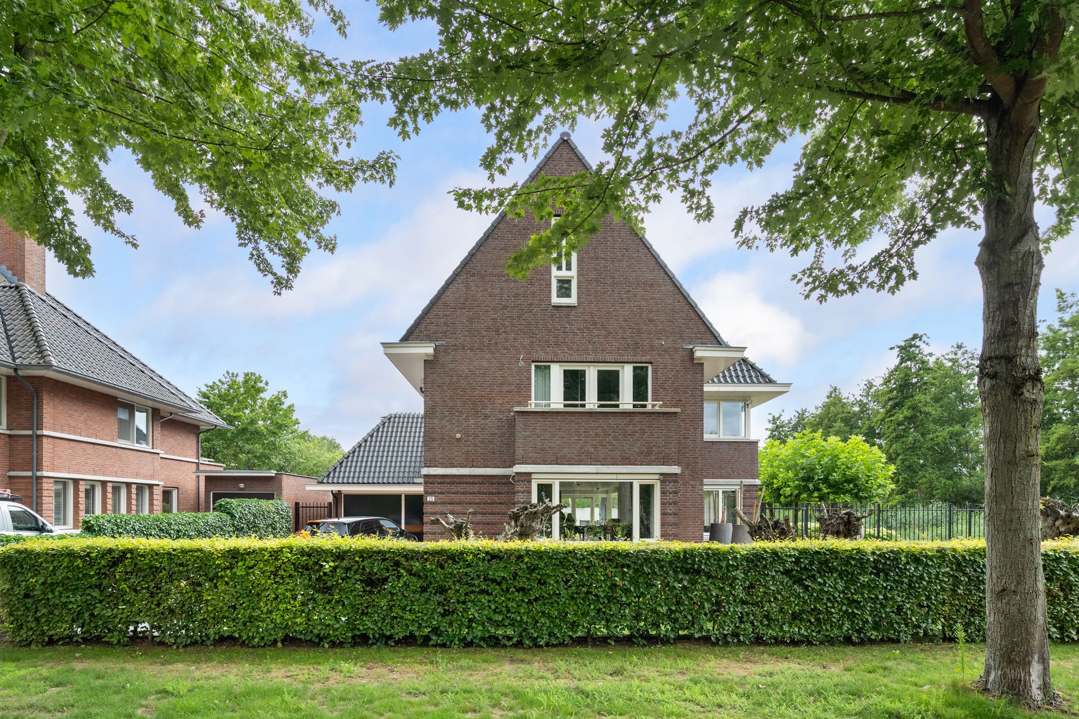 Foto 60 van Bourbonhof 25