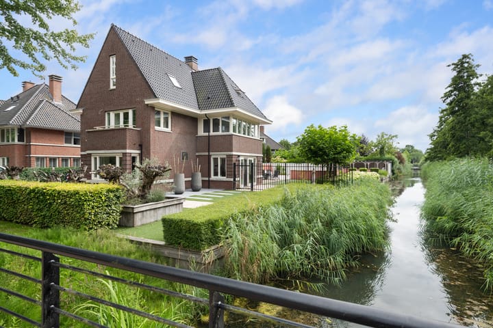 Foto 64 van Bourbonhof 25