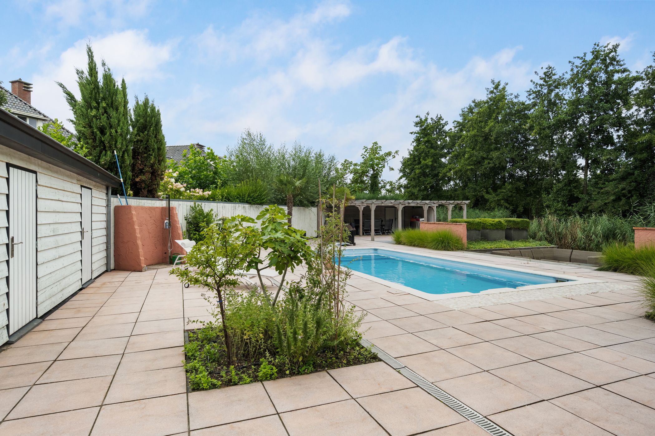 Foto 66 van Bourbonhof 25