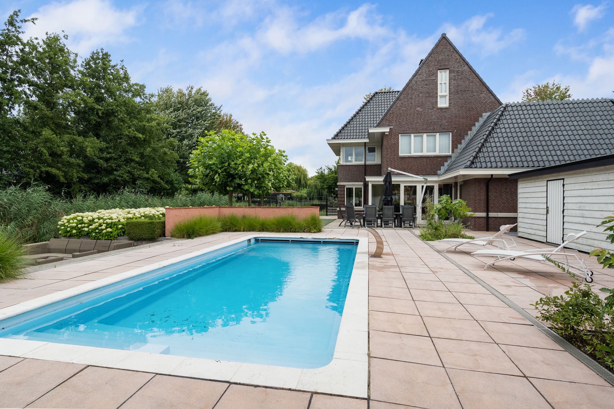 Foto 69 van Bourbonhof 25