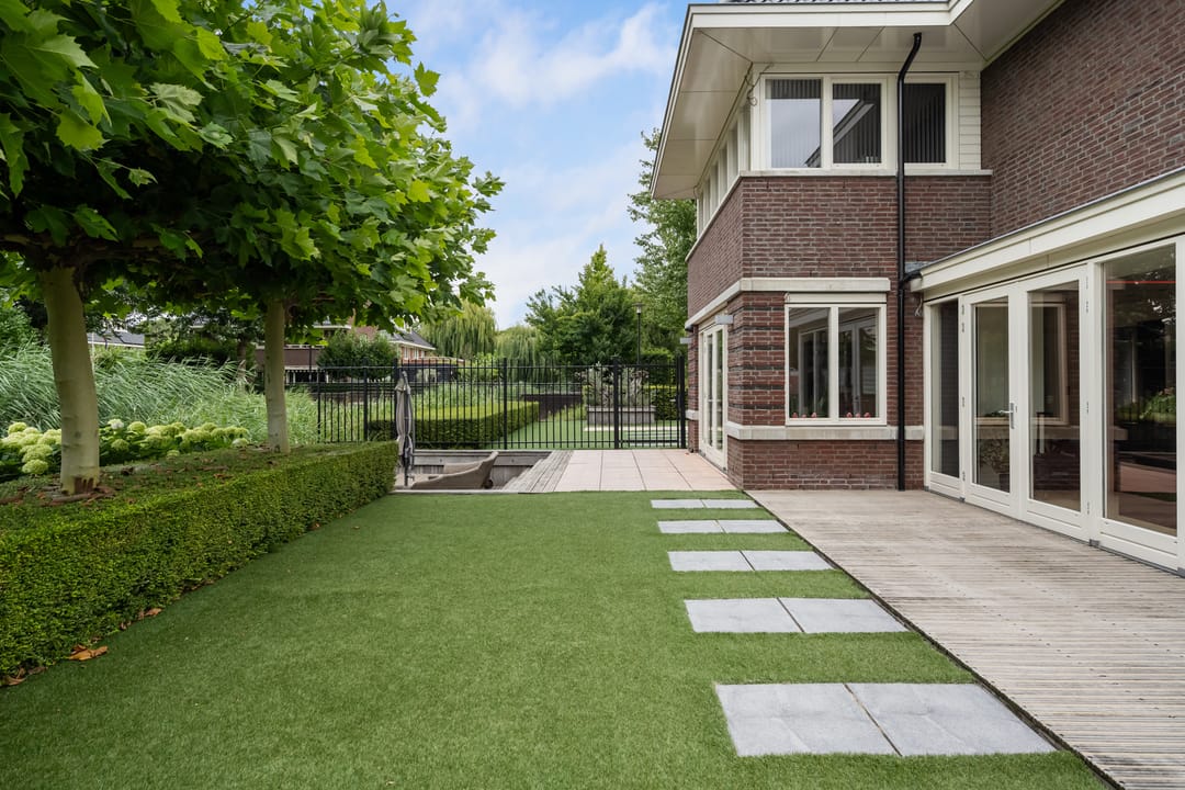 Foto 77 van Bourbonhof 25