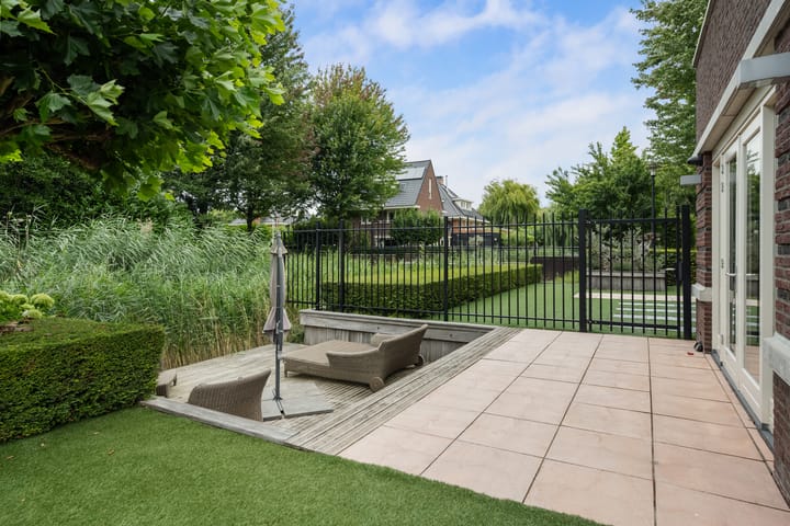 Foto 78 van Bourbonhof 25