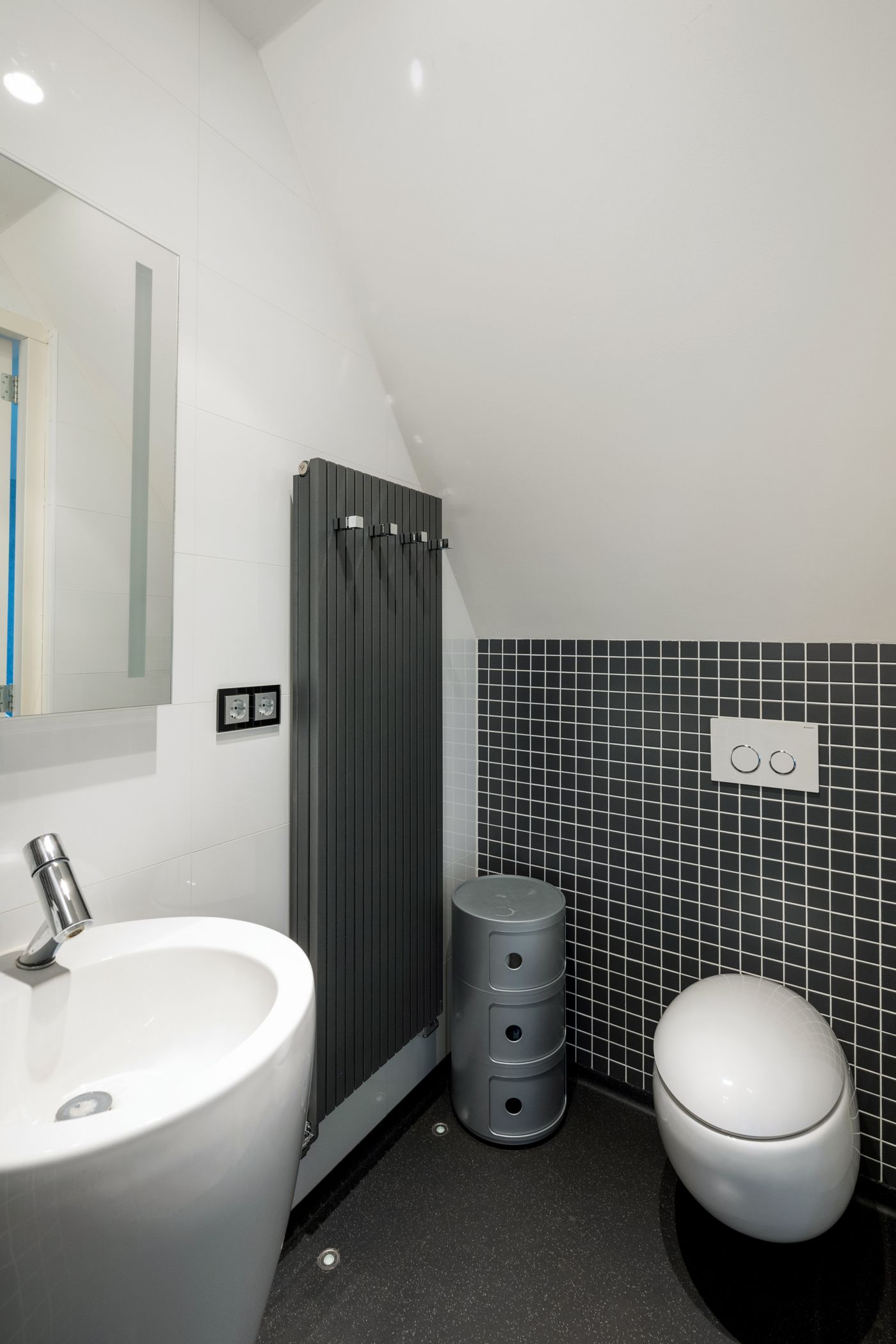 Foto 84 van Bourbonhof 25