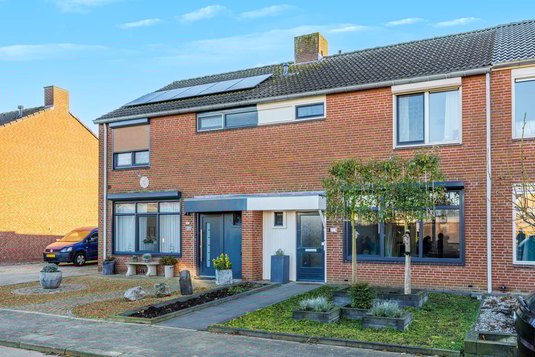 Photo 43 of Anemoonstraat 6