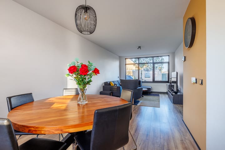 Photo 18 of Anemoonstraat 6