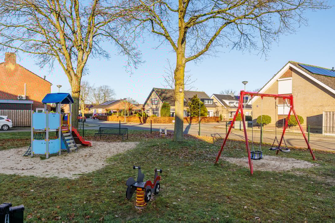 Photo 46 of Anemoonstraat 6