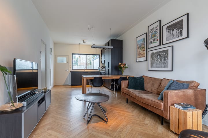 Foto 4 van Zeglis 54