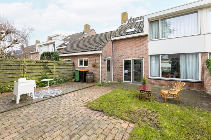 Photo 18 of Aalbersestraat 10