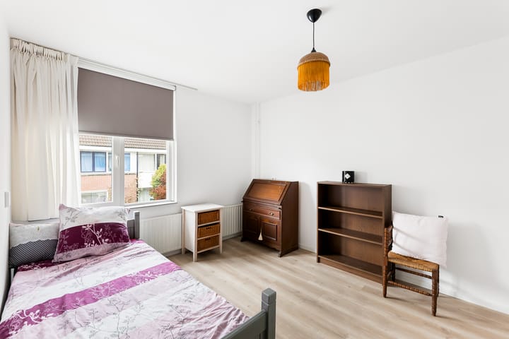 Photo 24 of Aalbersestraat 10