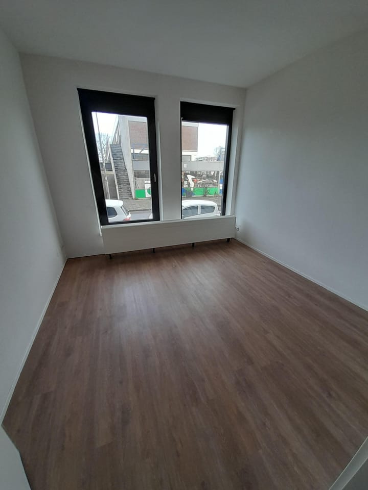 Photo 5 of Surinamepad 11-A05