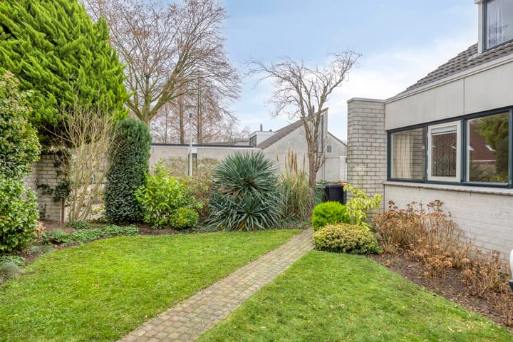 Foto 25 van Beukweg 6