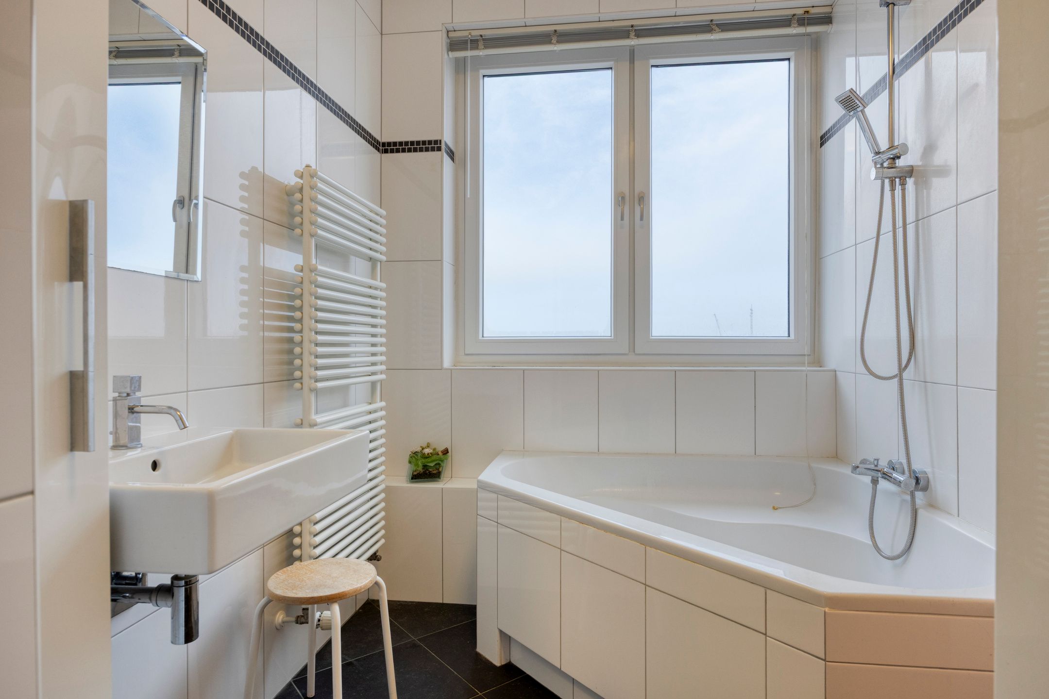 Photo 24 of Burgemeester Loeffplein 36