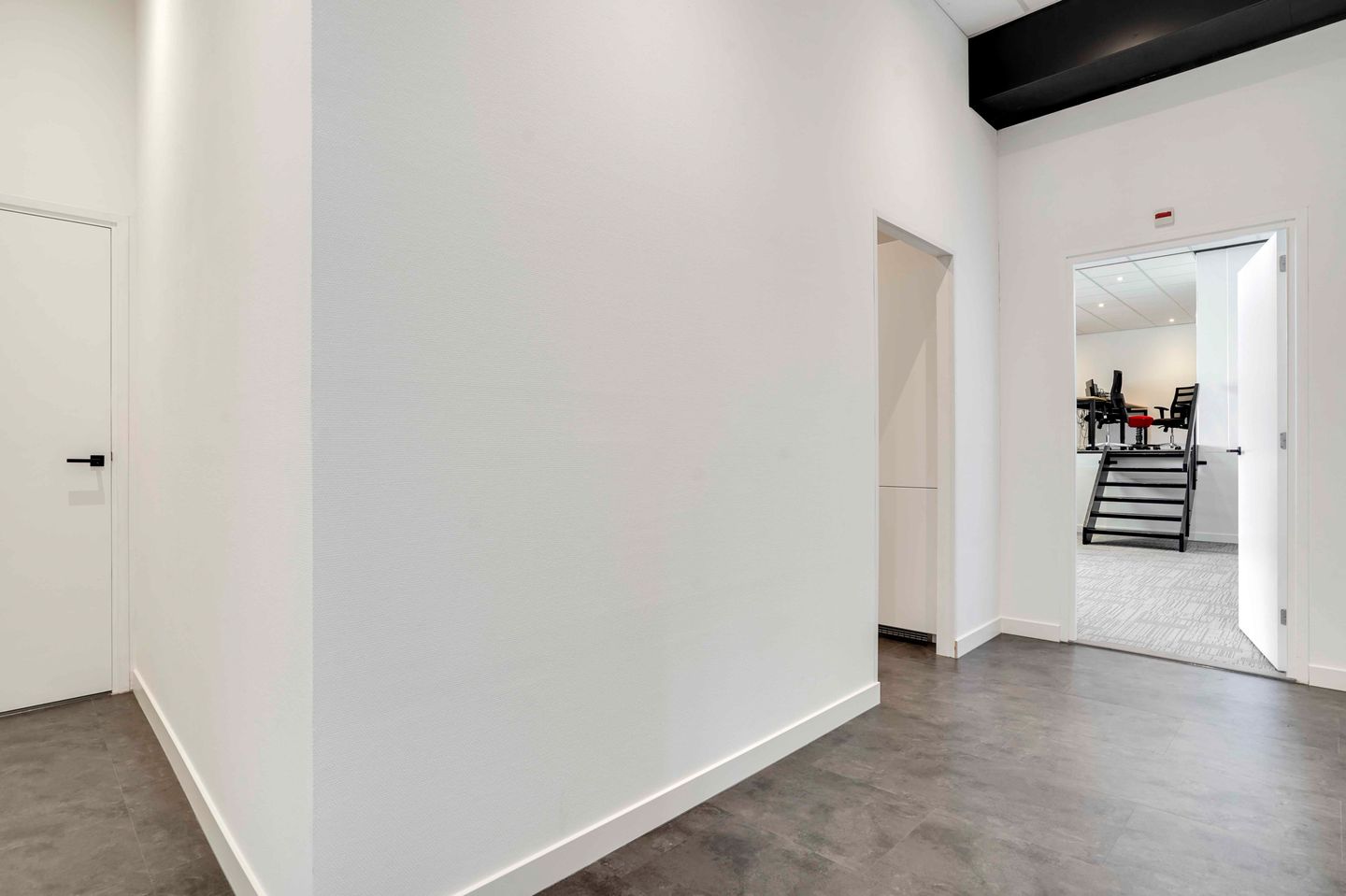 View photo 2 of Hoofdstraat 21