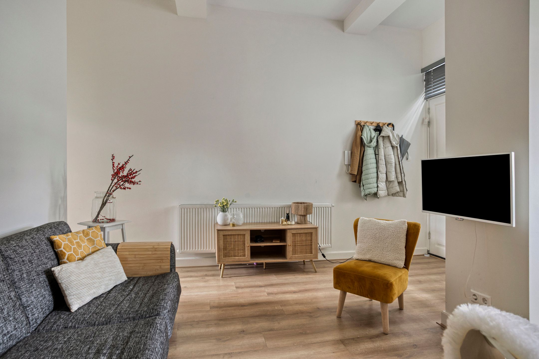 Photo 6 of Minckelersstraat 74-B