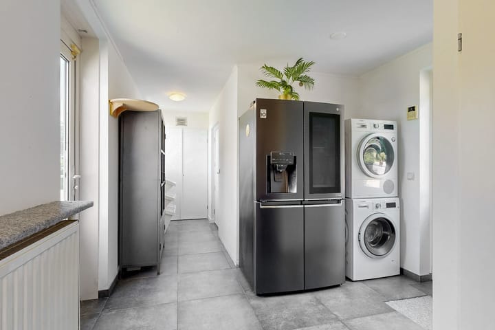 Photo 11 of Rijksweg 49-A