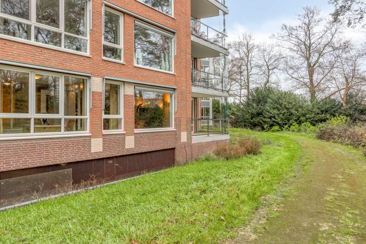 Foto 9 van Bloemendalsweg 13-F9