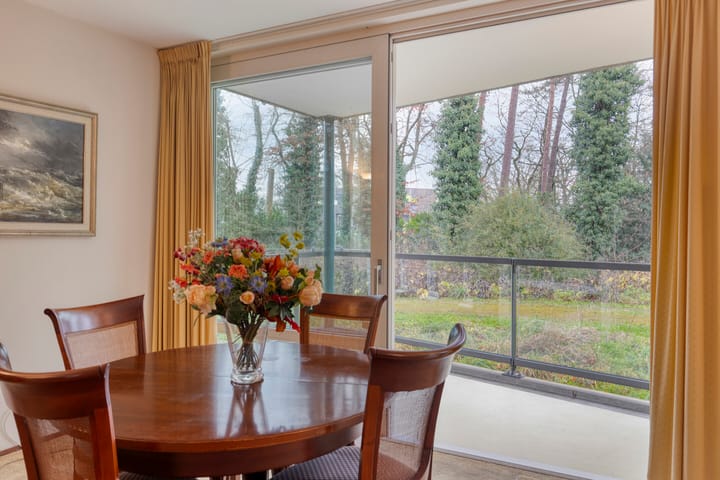 Foto 19 van Bloemendalsweg 13-F9