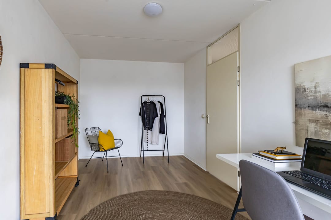 Photo 23 of Merelstraat 8-B