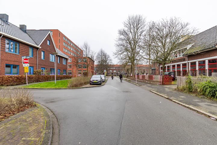 Foto 33 van Merelstraat 8-B